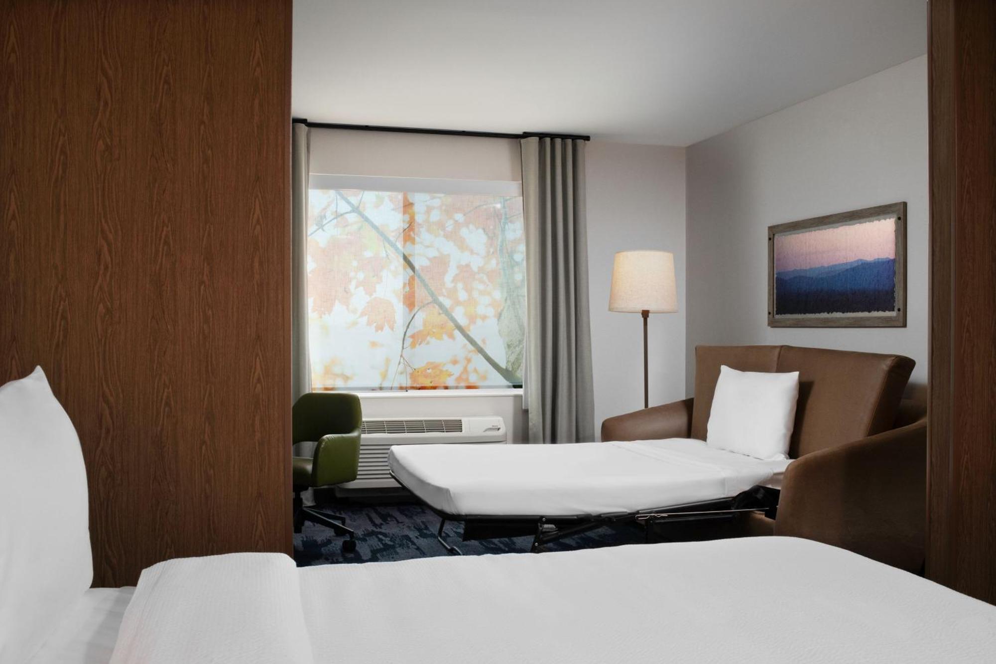 Fairfield By Marriott Inn & Suites Chino Exterior photo